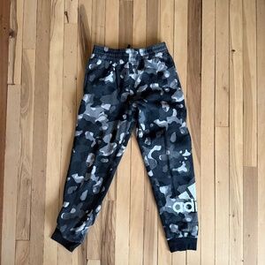 Adidas Sweats Camp Boys Size 10-12